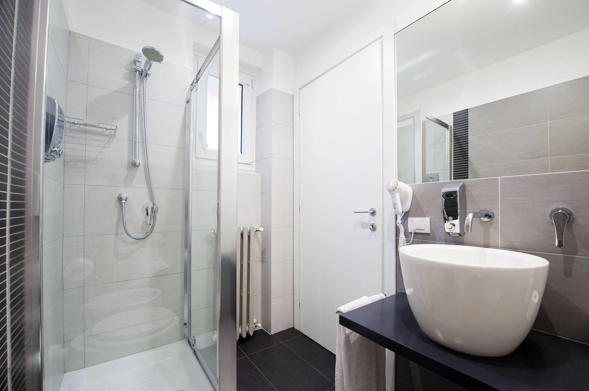 Hotel Grey&White Rzym Zewnętrze zdjęcie