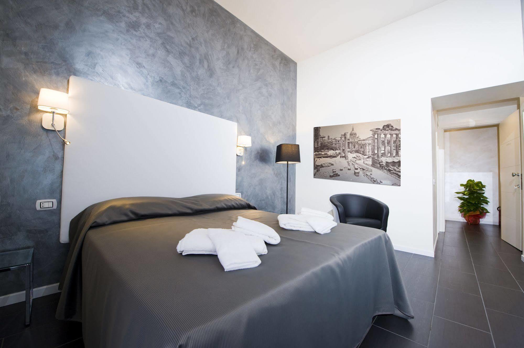 Hotel Grey&White Rzym Zewnętrze zdjęcie